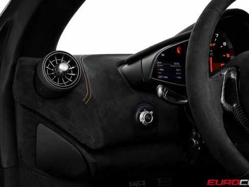 Used 2016 McLaren 675LT Spider image 35