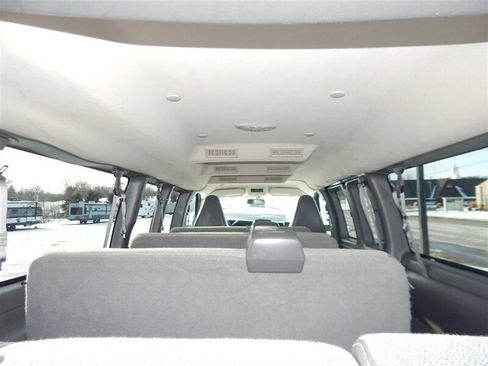 Used 2019 Chevrolet Express 3500 LS image 10