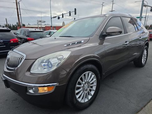 Used 2008 Buick Enclave CXL w/ Entertainment Package #4 image 3