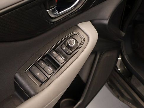 Certified 2025 Subaru Outback Premium image 8