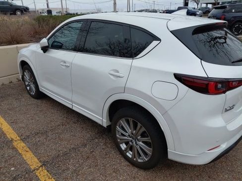 Used 2023 MAZDA CX-5 Signature image 3