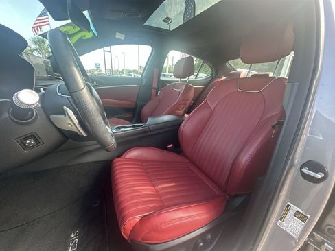 Used 2025 Genesis G70 2.5T w/ Sport Prestige Package RWD image 20