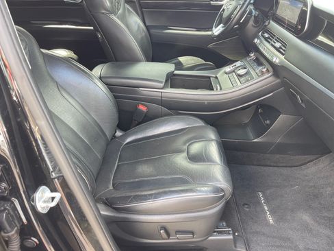 Used 2021 Hyundai Palisade Limited FWD image 19
