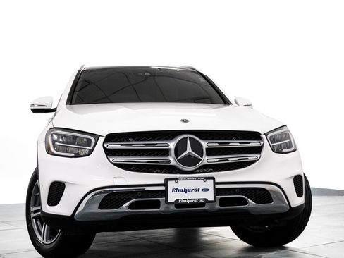 Used 2021 Mercedes-Benz GLC 300 4MATIC image 3