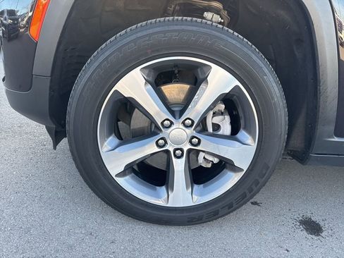 Used 2022 Jeep Grand Cherokee Limited 4xe image 30