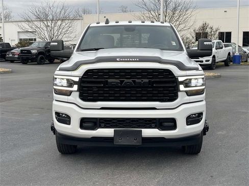 Used 2023 RAM 3500 Big Horn w/ Level B Equipment Group image 9