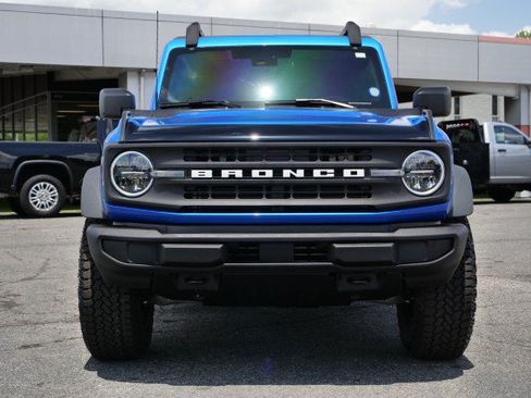 Used 2025 Ford Bronco 2-Door w/ Sasquatch Package AWD/4WD image 2
