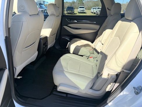 Used 2020 Buick Enclave Essence w/ Sound and Sites Package image 19