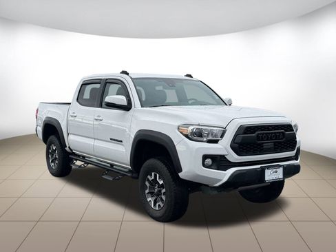 Used 2019 Toyota Tacoma SR5 image 1