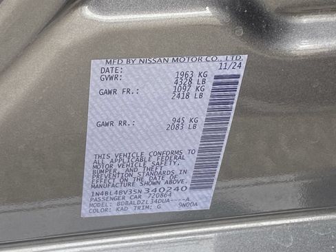 Used 2025 Nissan Altima 2.5 S FWD image 13