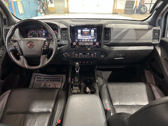 Used 2022 Nissan Frontier PRO-4X AWD/4WD image 2