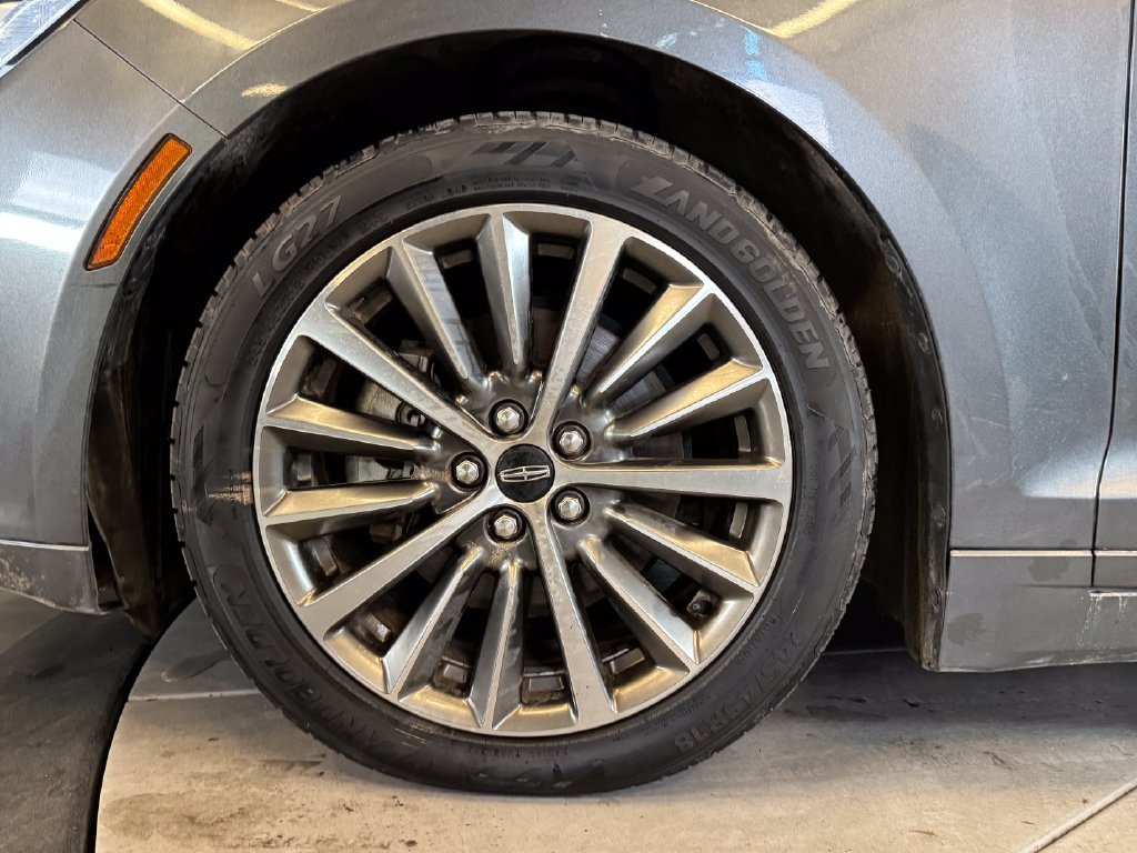 Used 2019 Lincoln MKZ Reserve FWD image 22