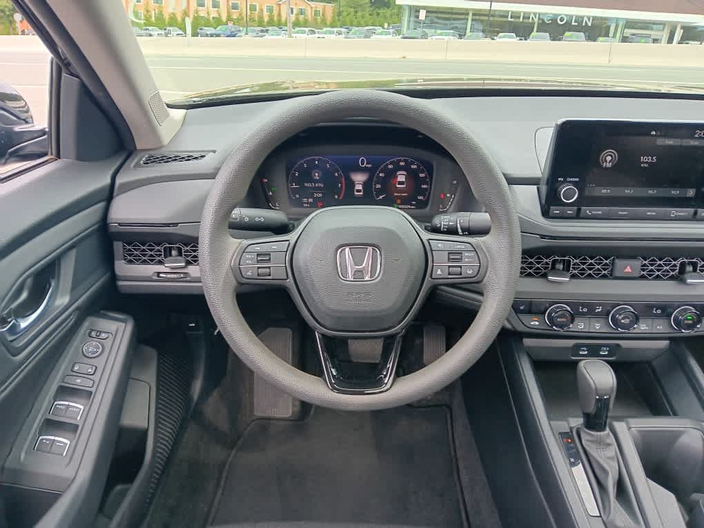 Used 2023 Honda Accord EX image 23