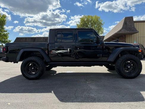 Used 2020 Jeep Gladiator Sport image 7