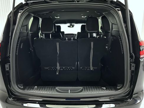 Used 2025 Chrysler Pacifica Select FWD image 20