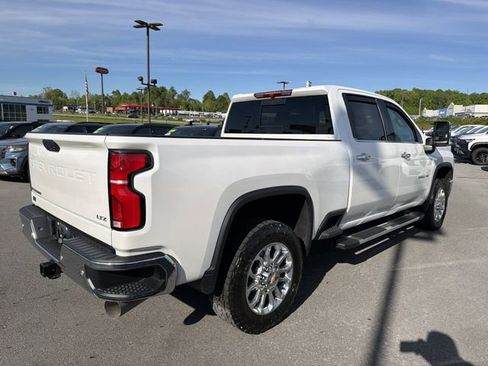Used 2024 Chevrolet Silverado 2500 LTZ w/ LTZ Convenience Package AWD/4WD image 6