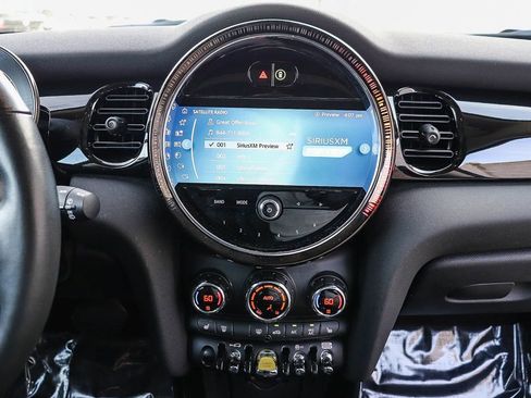 Used 2024 MINI Cooper SE image 18