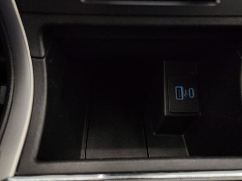 Used 2022 Ford Edge SEL image 50