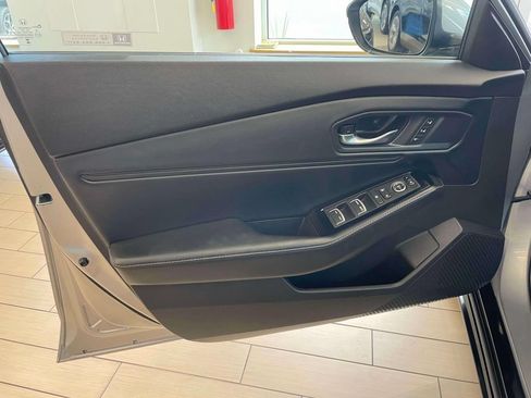 Used 2023 Honda Accord Touring image 15
