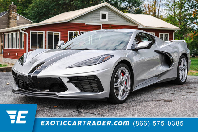 Used 2020 Chevrolet Corvette Stingray Preferred Cpe w/ 2LT Preferred Equipment Group RWD image 1
