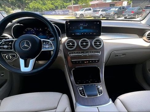 Used 2022 Mercedes-Benz GLC 300 4MATIC image 6