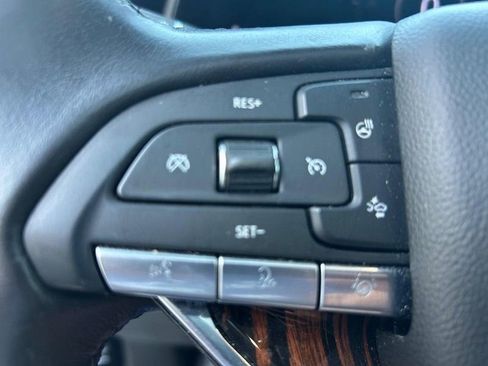 Used 2023 Cadillac Escalade ESV Premium Luxury image 10