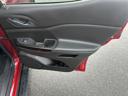 Certified 2023 GMC Acadia AT4 w/ Technology Package image 17