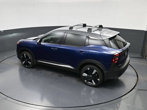 Certified 2025 Nissan Kicks SR FWD image 31