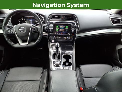 Used 2022 Nissan Maxima SV w/ Floor Mat Group FWD image 13