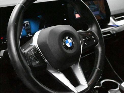 Used 2024 BMW X1 xDrive28i w/ Convenience Package image 9