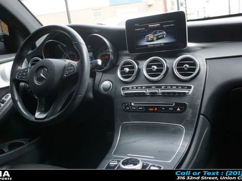 Used 2019 Mercedes-Benz GLC 300 GLC 300 4MATIC Coupe image 10