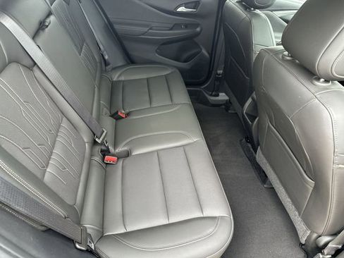 Used 2024 Buick Envista Sport Touring FWD image 29