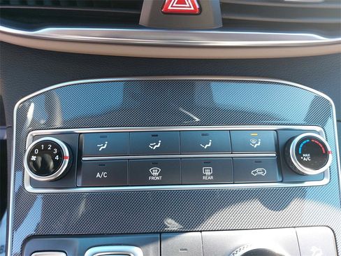 Used 2022 Hyundai Santa Fe SEL w/ Cargo Package image 22