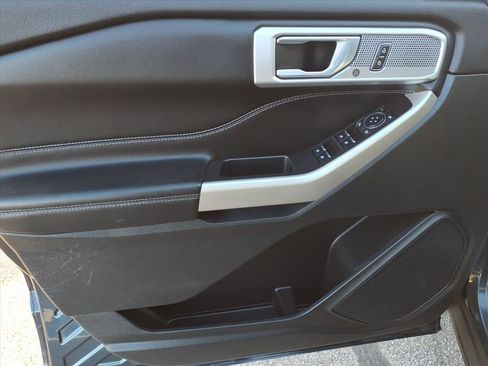 Certified 2023 Ford Explorer XLT w/ Equipment Group 202A image 14