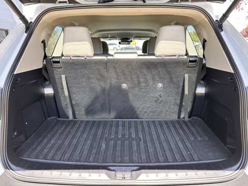Used 2024 Toyota Grand Highlander AWD Hybrid image 31