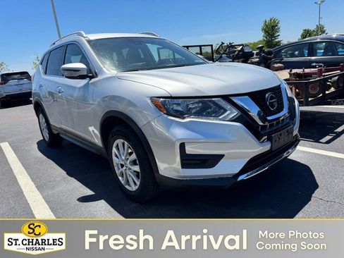 Used 2020 Nissan Rogue SV AWD/4WD image 1