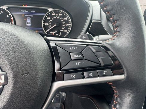 Used 2023 Nissan Altima 2.5 SR w/ SR Premium Package FWD image 17