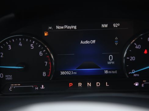 Used 2022 Ford Explorer XLT w/ Equipment Group 202A RWD image 24