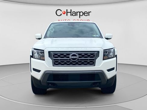 Used 2024 Nissan Frontier SV AWD/4WD image 8