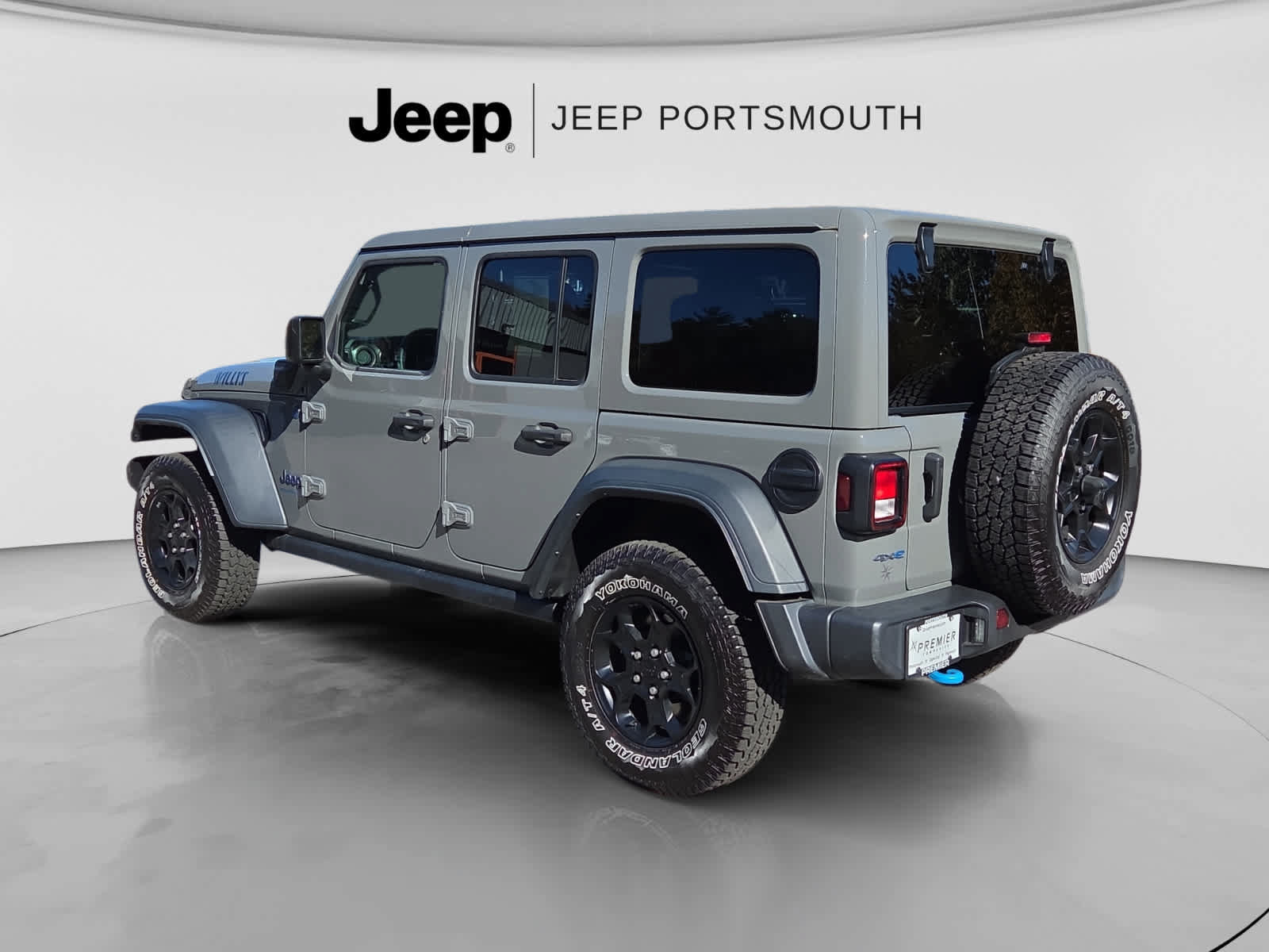 Used 2023 Jeep Wrangler Unlimited w/ Cold Weather Group AWD/4WD image 5
