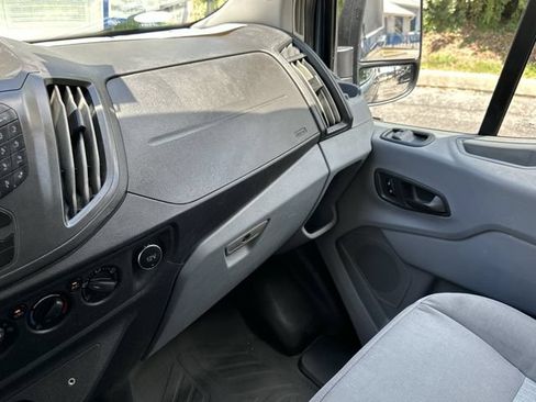 Used 2019 Ford Transit 250 148 High Roof Extended RWD image 19