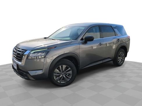 Used 2024 Nissan Pathfinder S AWD/4WD image 1