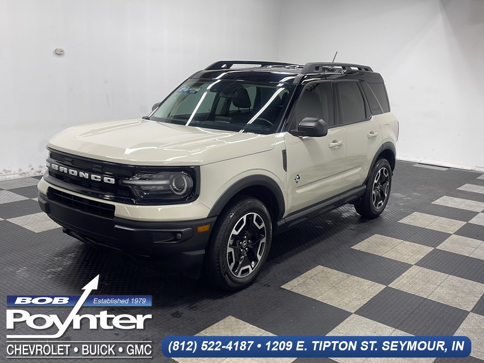 Used 2024 Ford Bronco Sport Outer Banks AWD/4WD image 1