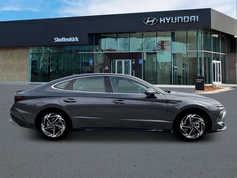 New 2026 Hyundai Sonata SEL image 9