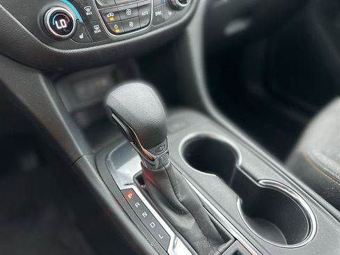 Used 2024 Chevrolet Equinox LT w/ LPO, Floor Liner Package image 18