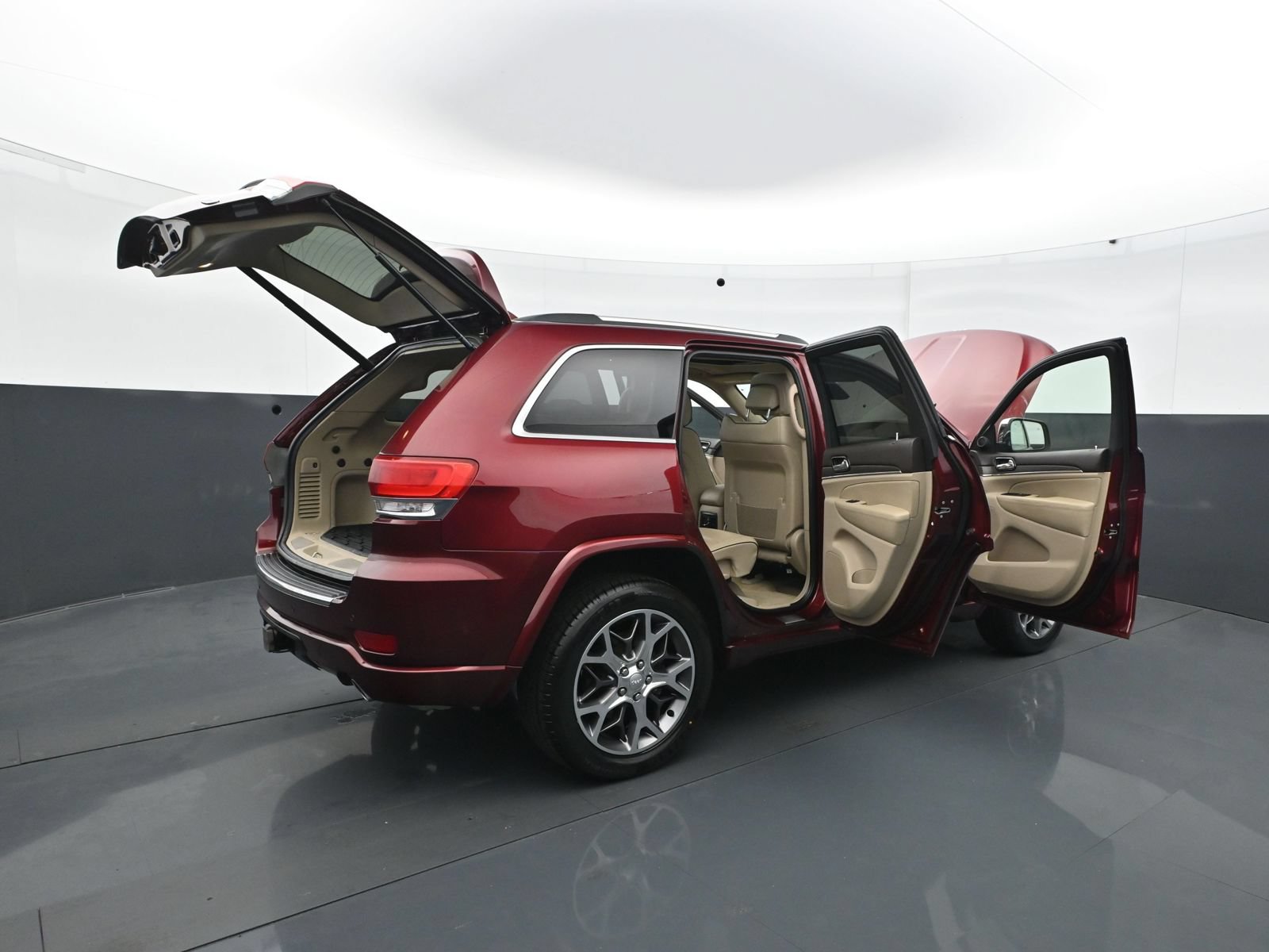 Used 2021 Jeep Grand Cherokee Overland w/ Protech Group AWD/4WD image 34