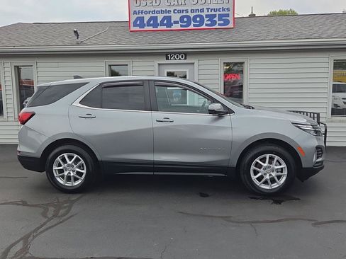 Used 2023 Chevrolet Equinox LT AWD/4WD image 2