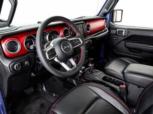 Used 2023 Jeep Gladiator Rubicon w/ LED Lighting Group AWD/4WD image 4