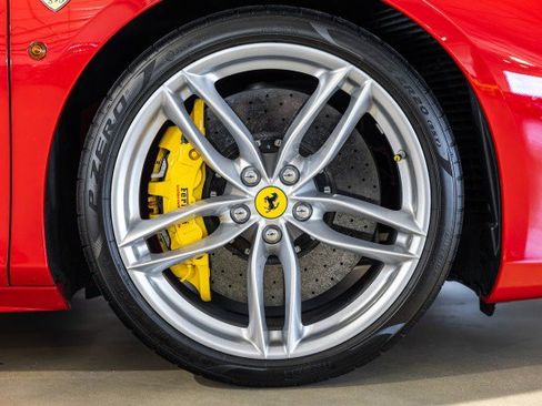 Used 2016 Ferrari 488 GTB RWD image 23