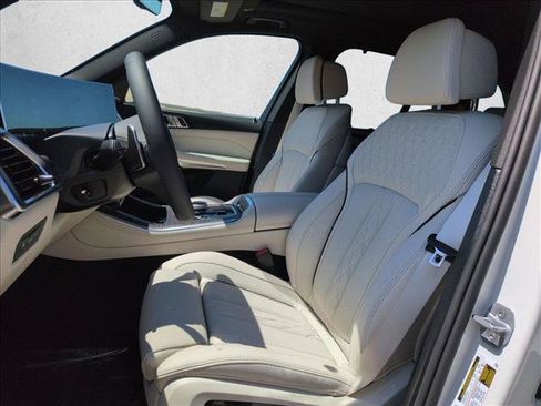 New 2026 BMW X5 xDrive40i w/ Executive Package AWD/4WD image 4